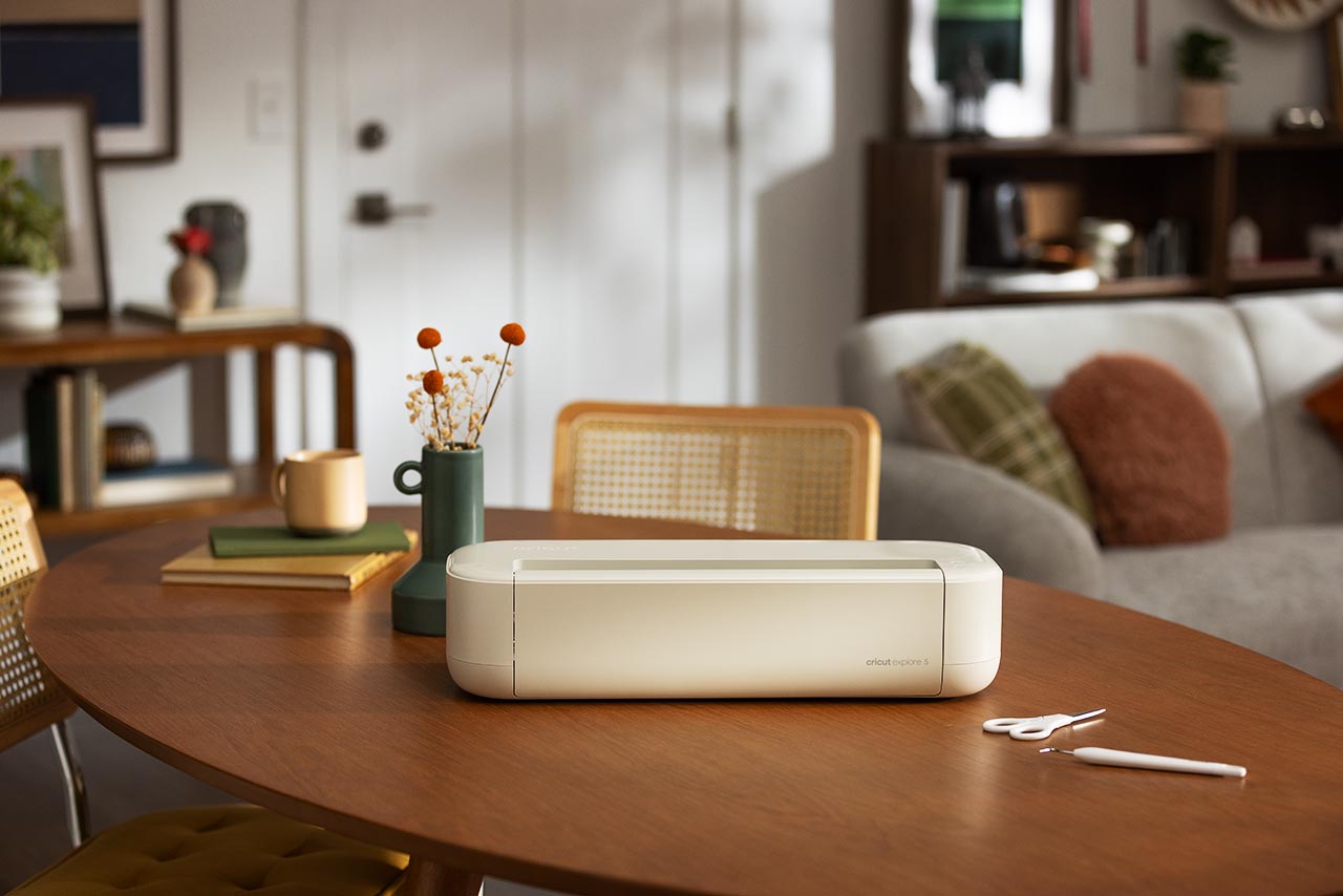 Kit Plotter de Corte Cricut Explore 5 Starter Perla