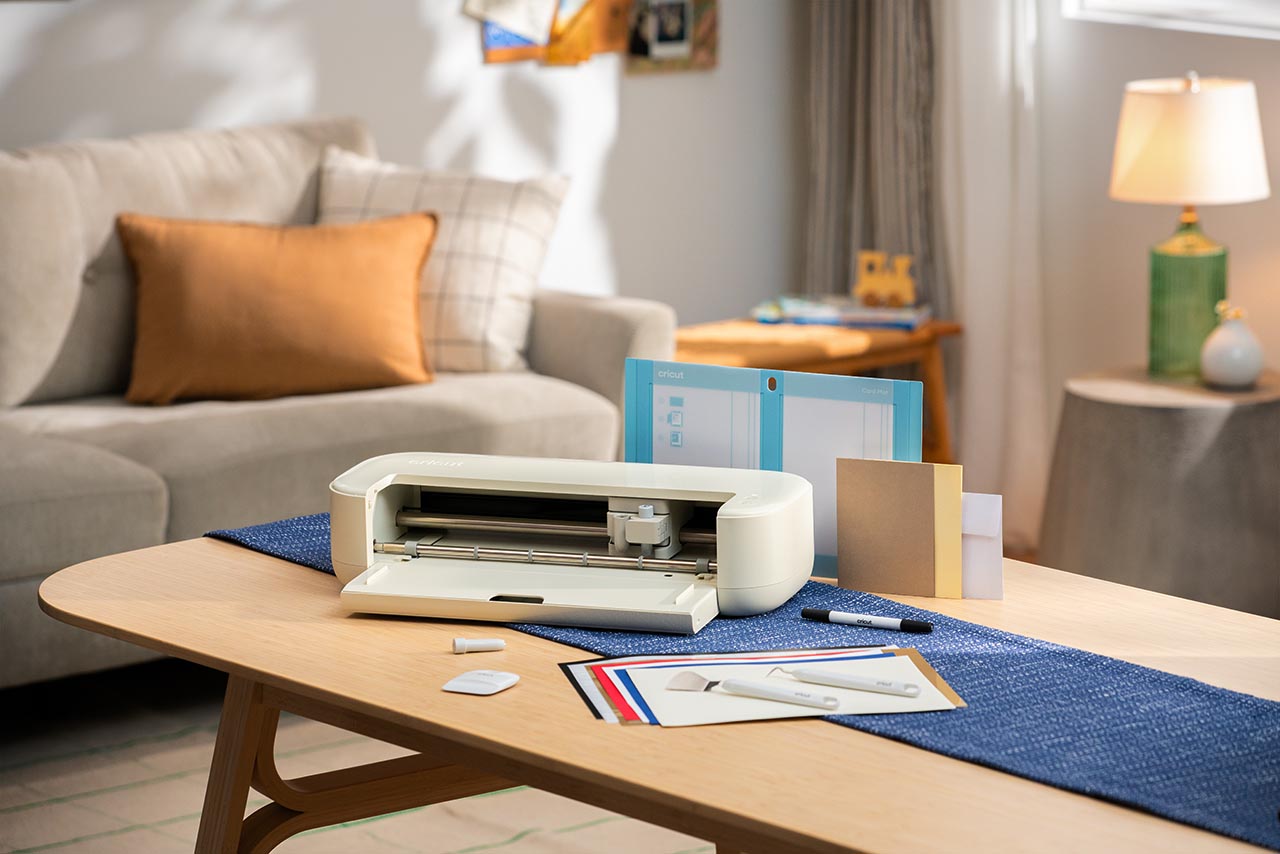 Kit Plotter de Corte Cricut Explore 5 Essential Perla