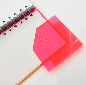 KIT DE HERRAMIENTAS PARA ENCUADERNADO VARALI ACRÍLICO ROSA