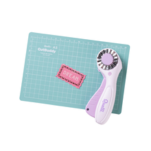 Cargar imagen en el visor de la galería, TAPETE DE CORTE A5 QUELLI 22 x 15 cm