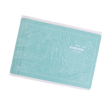 Cargar imagen en el visor de la galería, TAPETE DE CORTE A5 QUELLI 22 x 15 cm