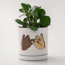 Cargar imagen en el visor de la galería, MUESTRARIO DE VINIL DE CORTE PERMANENTE TONOS DE PIEL CRICUT 12X12&quot;