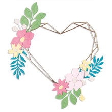 Cargar imagen en el visor de la galería, Troquel Delgado Marco Corazón Floral Jones Sizzix | 665478