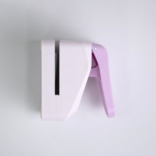 Cargar imagen en el visor de la galería, Perforadora estampita con relieve 1.5" Quelli