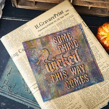 Cargar imagen en el visor de la galería, Troquel delgado Vault Gothic Portraits Tim Holtz Sizzix | 666681