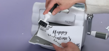 Cargar imagen en el visor de la galería, Sizzix Troquel Delgado Sobre Intricado A7 KL 10 Piezas | 663586