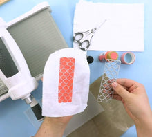 Cargar imagen en el visor de la galería, Troquel Delgado Sizzix Fondos Carrotcake 3 Piezas | 663482