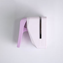 Cargar imagen en el visor de la galería, Perforadora estampita con relieve 1.5" Quelli