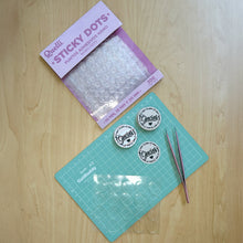 Cargar imagen en el visor de la galería, Sticky dots paquete con 300 pzas Quelli