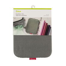 Cargar imagen en el visor de la galería, Paquete Plancha Cricut EasyPress Mini Frambuesa + Tapete 8002917