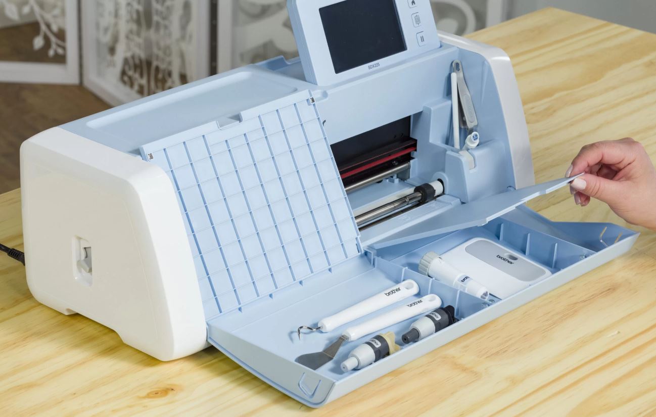 Mini plotter de corte Scan N Cut Brother SDX225